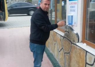 BELEDİYE TARAFINDAN EL DEZENFEKTE NOKTALARI OLUŞTURULDU