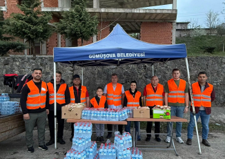 YOLCULUK YAPAN VATANDAŞLARIMIZA İKRAMDA BULUNDUK